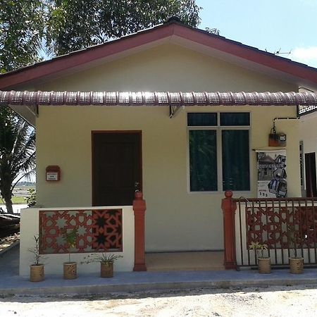 Homestay Kg Paya D جيترا المظهر الخارجي الصورة